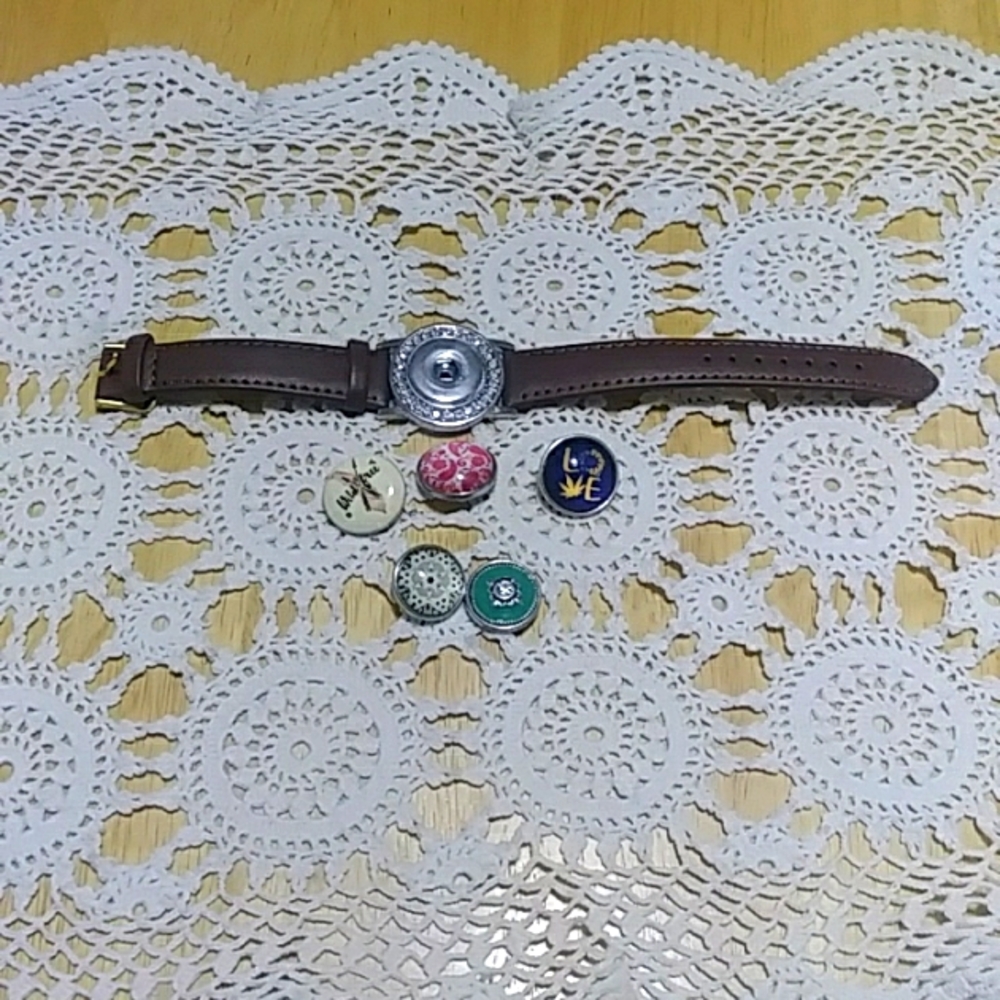 Snap Jewelry - Leather bracelet with snap buttons